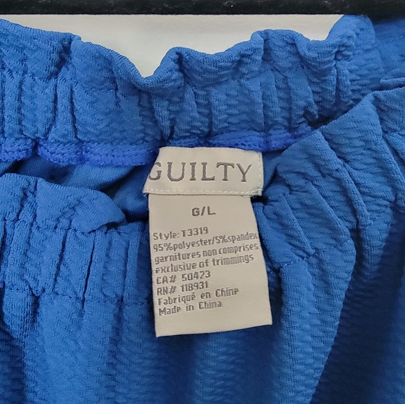 Off-the-shoulder top - Picture 3 of 3